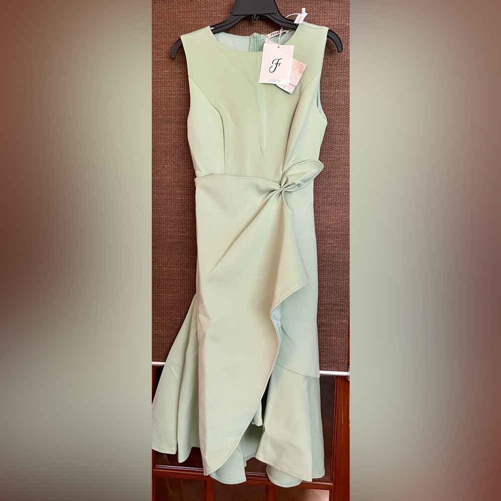 Fehaute dress NWT green midi sleeveless ruched size Small